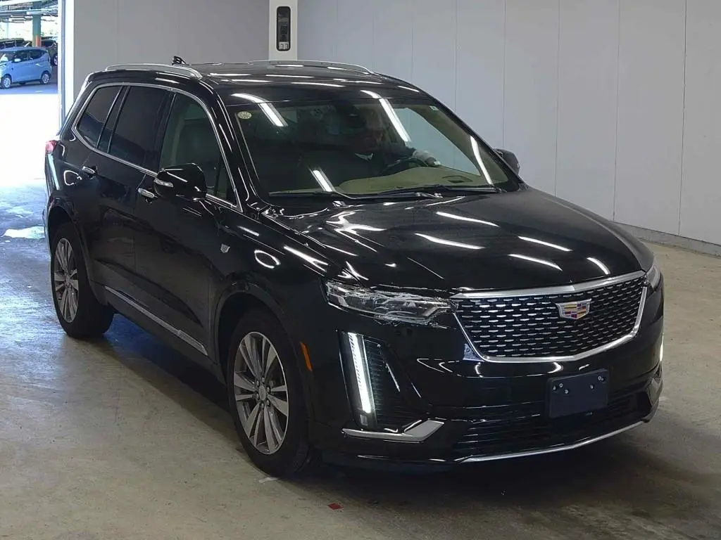 CADILLAC XT6